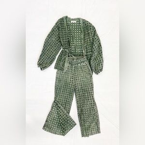 Wanderlux forest green eyelet set. Size small.